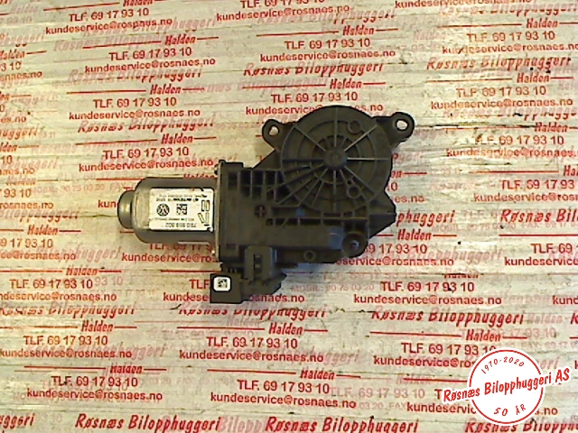 Ruteheis høyre til VW Transporter / Caravelle 2009-2015 (Fase 2) (T5) (T5) (VOLKSWAGEN 4MOTION|7E0959802|)