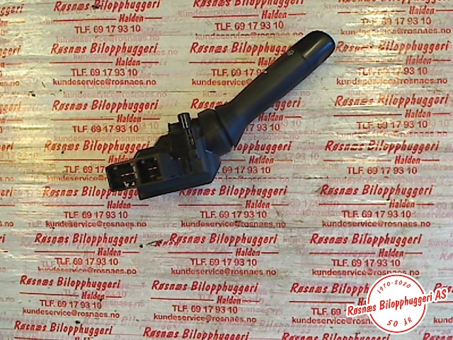 Bryter visker til Toyota Urban Cruiser 2009-2014  (TOYOTA|5223017F704|)