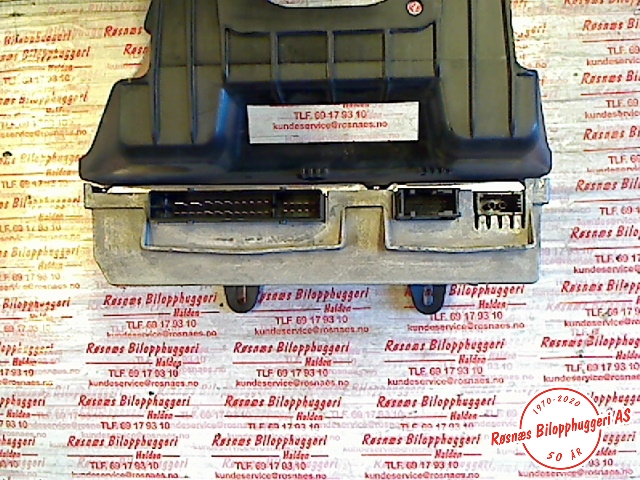 Bilstereo forsterker til Audi A4 2007-2014 (Type IV) (B8) (B8) (AUDI|8T1035223A|)