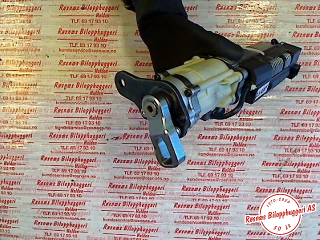 Baklukeåpner motor til Audi A4 2007-2014 (Type IV) (B8) (B8) (AUDI|8K9827851A|)
