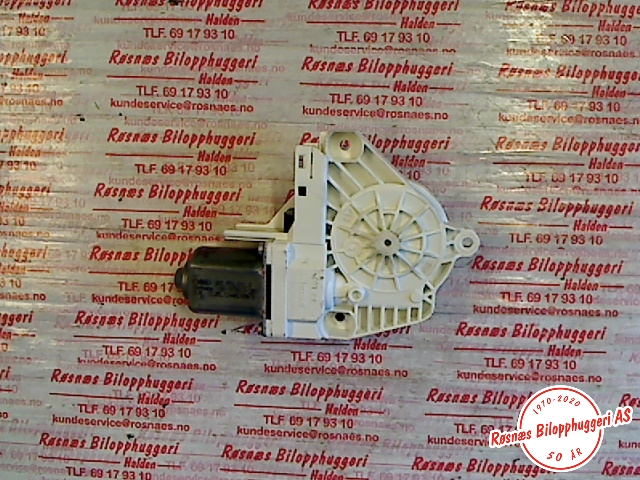 Ruteheis høyre til Audi A4 2007-2014 (Type IV) (B8) (B8) (AUDI|8K0959812A|)