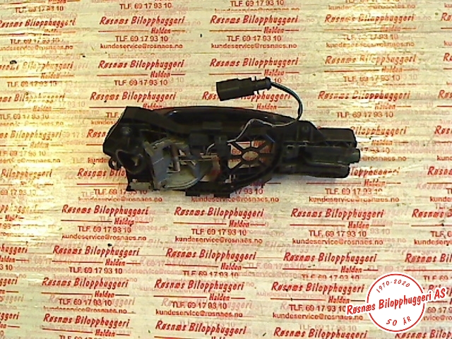 Dørhåndtak utv høyre foran til VW CC 2012-2014 (PASSAT CC) (PASSAT CC) (VOLKSWAGEN|)