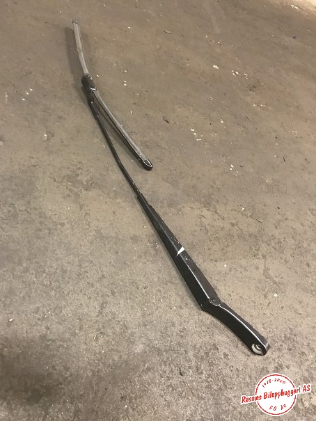 Viskerarmer frontrute til VW Passat, 2005-2010 (B6) (B6) (VOLKSWAGEN|)