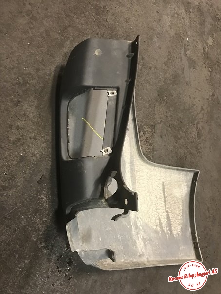Støtfangerving venstre bak til Renault Trafic 2001-2006 (RENAULT|)