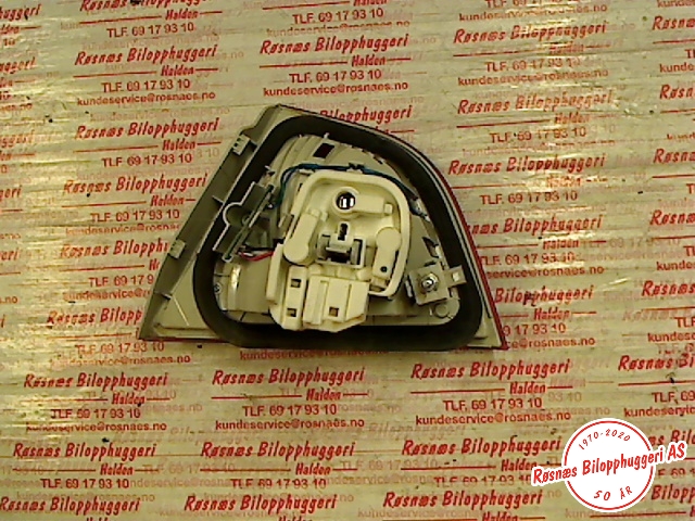 Baklykt venstre indre til BMW 3-Serie 2005-2011 (E90/E91/E92/E93) (E90/E91/E92/E93) (7154155|)