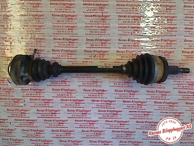 Drivaksel venstre foran til VW Transporter / Caravelle 2003-2009 (Fase 1) (T5) (T5) (VOLKSWAGEN|)