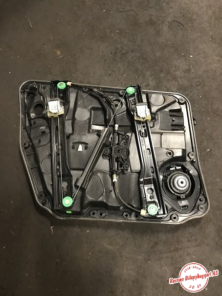 Ruteheis til Mercedes B-Klasse, 2011-2018 (W246) (W246) (MERCEDES|A2467200279)
