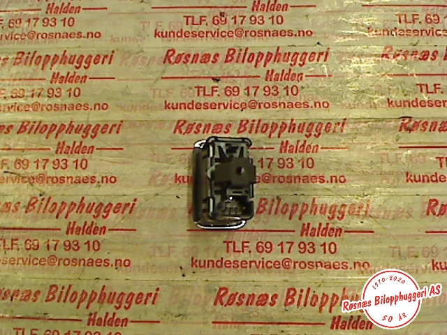 Bryter ruteheis til Mercedes B-Klasse 2011-2018 (W246) (W246) (MERCEDES|A2049058102|)