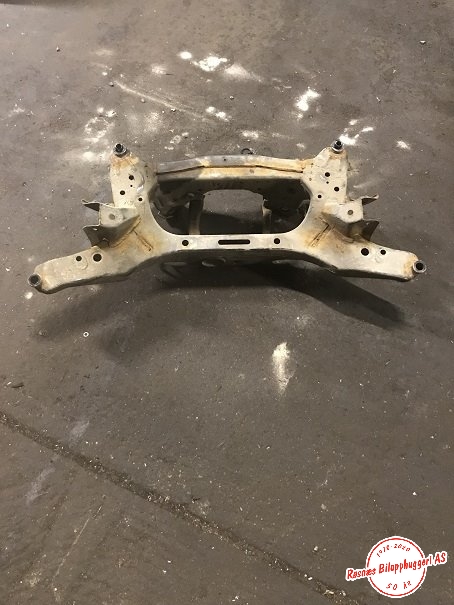 Travers bak til Nissan Qashqai 2010-2014 (Type I, Fase 2) (NISSAN|)