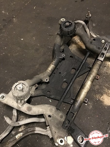 Stabilisatorstag foran til Mercedes E-Klasse, 2009-2013 (Fase 1) (W212) (W212) (MERCEDES|)