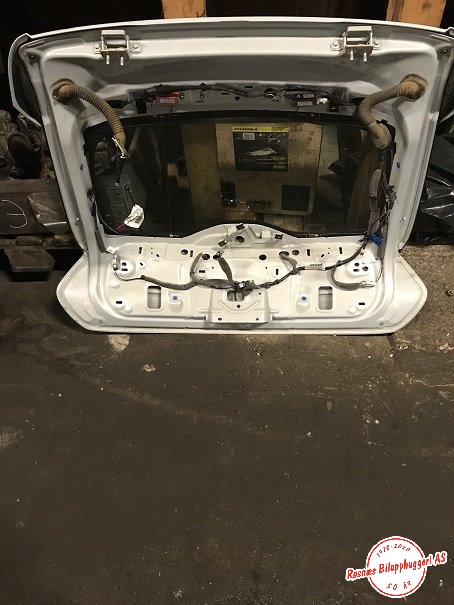 Bakluke combi til Volvo V40 2012-2019 (VOLVO|)