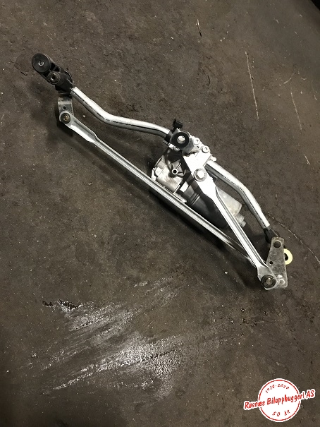 Viskermotor frontrute til Audi A4 2007-2014 (Type IV) (B8) (B8) (AUDI|8K1955023C|)