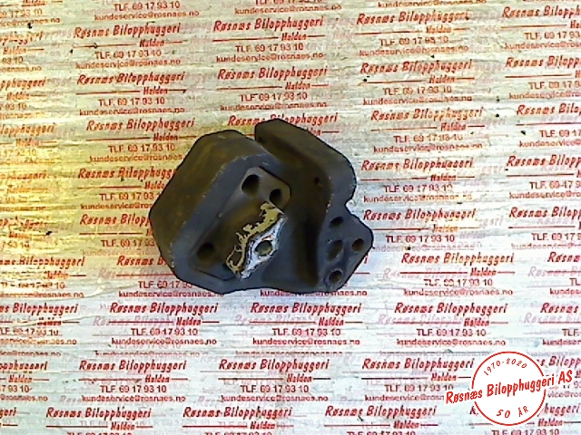 Motorfeste til Dodge Durango, 2004-2009  (DODGE|)