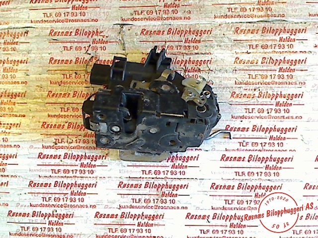 Låsekasse høyre til Audi A6 1997-2001 (Type II, Fase 1) (C5) (C5) (4B1837016B|)