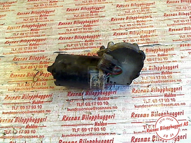 Viskermotor frontrute til VW Transporter / Caravelle 1990-2003 (T4) (T4) (VOLKSWAGEN|701955113|)