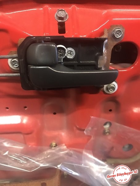 Door Handle Inner Left Front til Nissan 200 SX, 1995-1998 (S14) (S14) (NISSAN|)