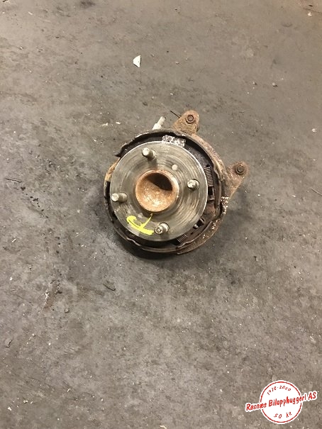Hjulnav venstre bak til Toyota Verso 2002-2004 (COROLLA) (COROLLA) (TOYOTA|)