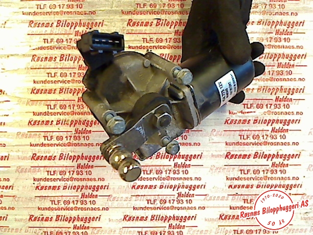 Viskermotor frontrute til Volvo V70 2005-2007 (Type II, Fase 2)  (8648343|404775|)