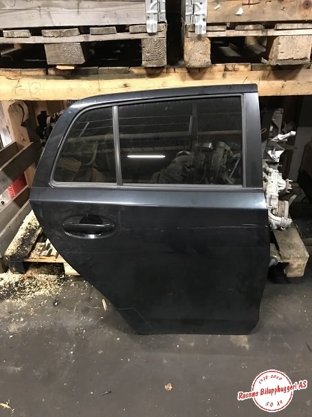 Låsekasse høyre til Toyota Urban Cruiser, 2009-2014  (TOYOTA|6905042021)