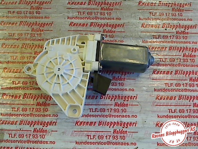 Ruteheis høyre til Mercedes A-Klasse 2005-2012 (W169) (W169) (MERCEDES|A1698204442|)