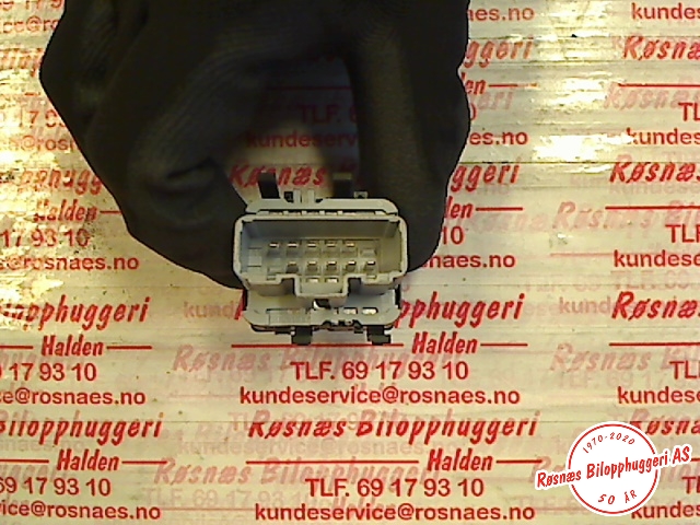Bryter ruteheis til Renault Clio 2009-2012 (Type III, Fase 2)  (RENAULT|8200214939|)