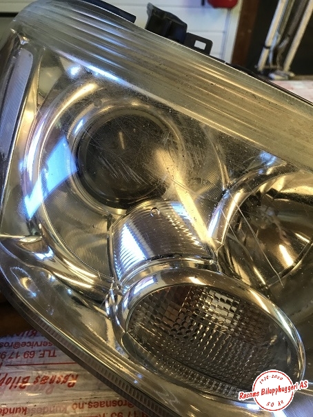 Frontlykt høyre halogen til Mitsubishi Outlander 2003-2006 (Type I)  (MITSUBISHI|MN190170|)