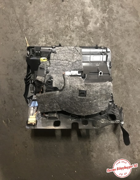 Hanskerom til Audi A4 2007-2014 (Type IV) (B8) (B8) (AUDI|8K1857035B|)