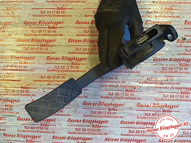 Pedal gass til Audi A4 2007-2014 (Type IV) (B8) (B8) (AUDI|8K1721523A|6PV00950520|)