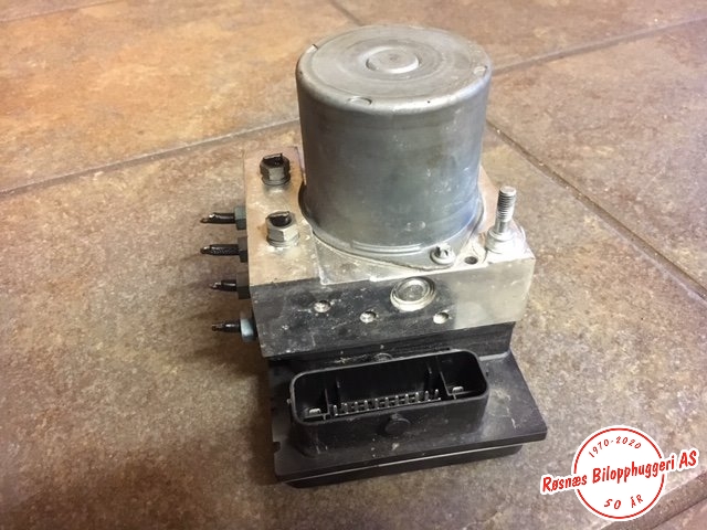 ABS sentral til Audi A6, 2008-2011 (Type III, Fase 2) (C6) (C6) (AUDI|4F0614517AT)