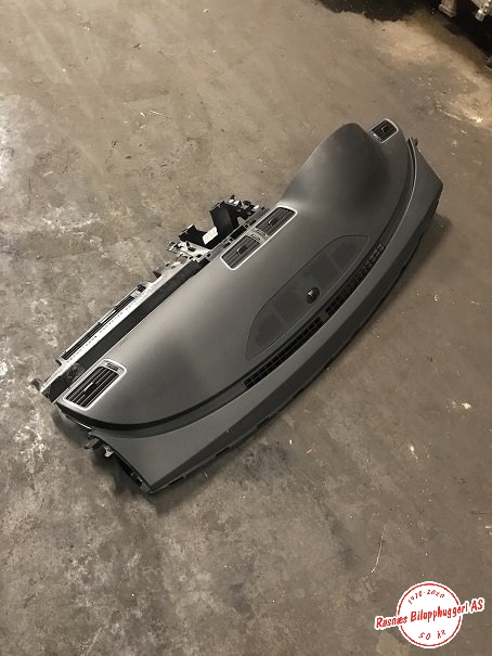 Dashbord til VW Passat 2011-2015 (B7) (B7) (VOLKSWAGEN|)