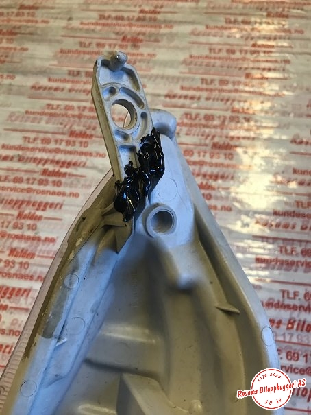 Frontlykt høyre halogen til Nissan Leaf 2011-2017 (Type I)  (NISSAN|261803NL0A|)