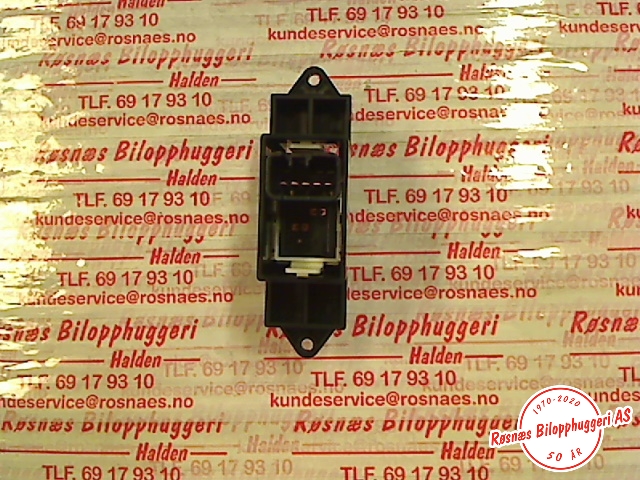 Bryter ruteheis til Mitsubishi ASX 2010-2019  (MR587944|C8DD411MB|)