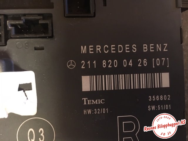 Styreenhet dør høyre foran til Mercedes E-Klasse 2002-2006 (Fase 1) (W211) (W211) (MERCEDES|2118200426||2118200426(07))