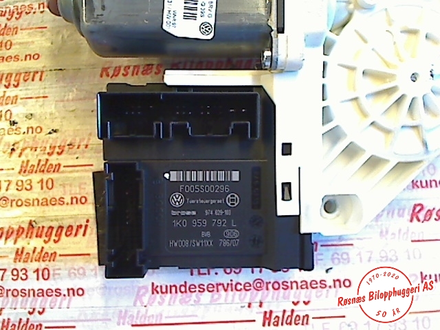 Ruteheis høyre til VW Passat 2005-2010 (B6) (B6) (VOLKSWAGEN|1K0959702P|1K0959792L|)