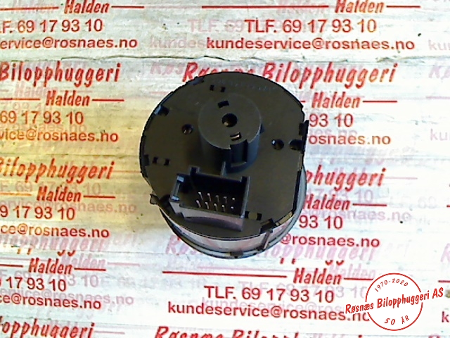 Bryter lys til VW Passat 2011-2015 (B7) (B7) (VOLKSWAGEN|3C8941431A|)