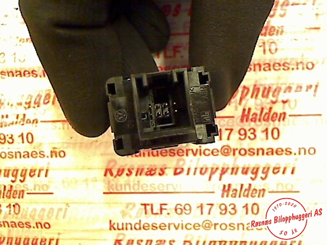 Bryter diverse til VW Passat 2011-2015 (B7) (B7) (VOLKSWAGEN|3AA941333|)