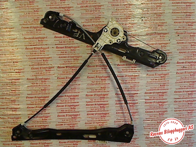 Ruteheis til BMW 1-Serie 2004-2011 (E81/E82/E87/E88) (E81/E82/E87/E88) (BMW|7067795S|)