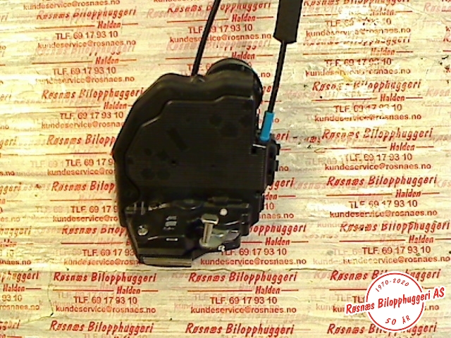 Låsekasse høyre til Toyota Avensis 2009-2015 (Type III, Fase 1)  (TOYOTA|6905005050|)