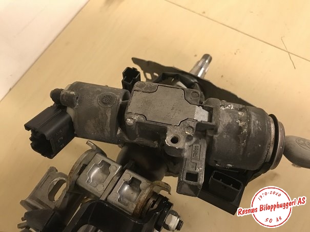 Rattaksel til Toyota Avensis 2003-2008 (Type II)  (TOYOTA|4525005620|)