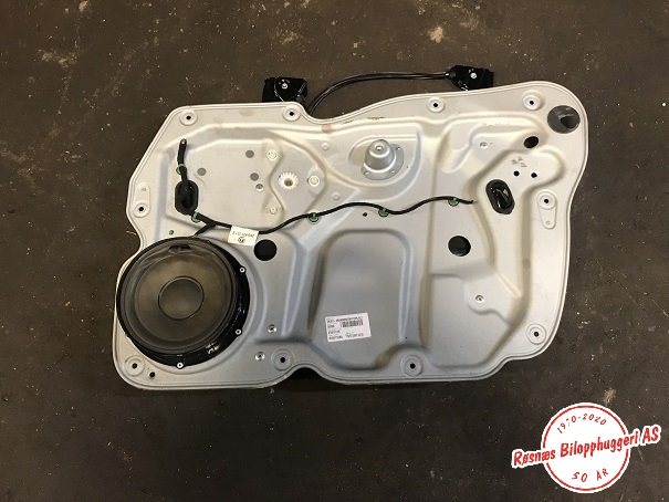 Ruteheis til VW Caddy 2004-2010 (Type III, Fase 1)  (VOLKSWAGEN|2K1837752BS|)