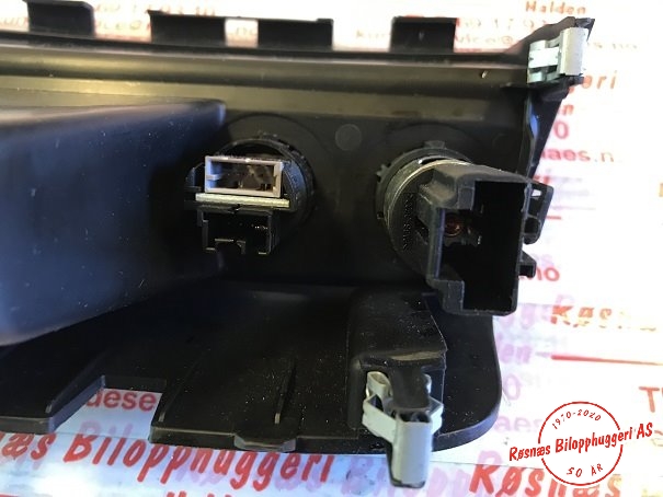Bilstereo diverse til Peugeot 208 2012-2019 (Type I)  (PEUGEOT|96645227XT|)