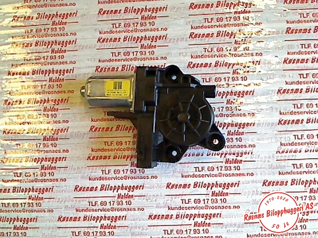 Ruteheis høyre til Volvo XC70 2008-2013 (Type II, Fase 1) (VOLVO|30699646|)