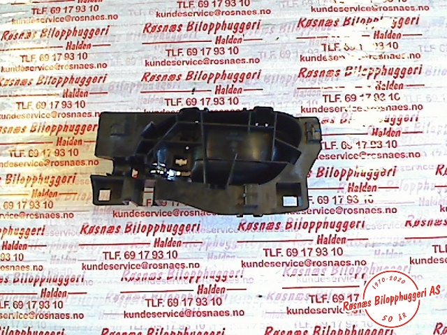 Dørhåndtak inv høyre foran til Peugeot 3008 2009-2016 (Type I)  (PEUGEOT|9683446577||9683446077)