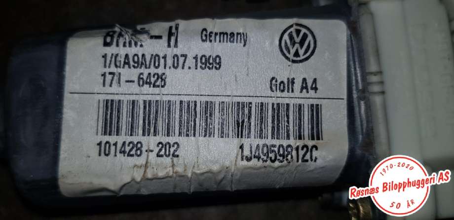 Ruteheis høyre til VW Golf IV 1998-2003  (VOLKSWAGEN||1J4959812C)