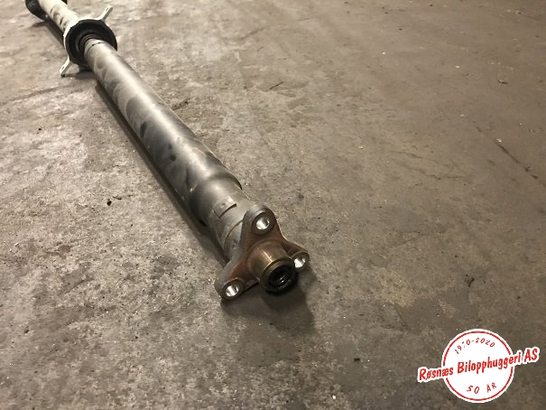 Mellomaksel til BMW 1-Serie 2011-2015 (Fase 1) (F20/F21) (F20/F21) (BMW|26107637025|)