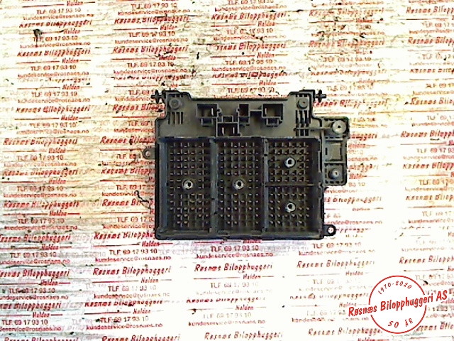 Sikringsboks til Chevrolet Silverado 2002-2006  (CHEVROLET|15328827-03|)