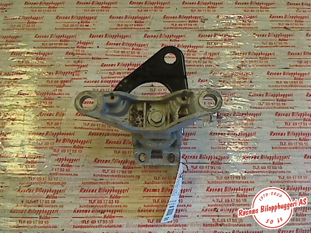 Motorfeste til Volvo V60 2010-2013 (Type I, Fase 1)  (VOLVO|31304038|)