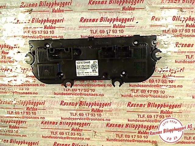 Varmeapparat betjening til VW Passat 2015-2019 (Fase 1) (B8) (B8) (VOLKSWAGEN|5GE907044AS|)