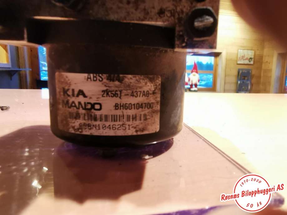 ABS sentral til Kia Carnival 2002-2006 (Type I, Fase 2)  (KIA|2K56T437A0|472AAC1C104|)