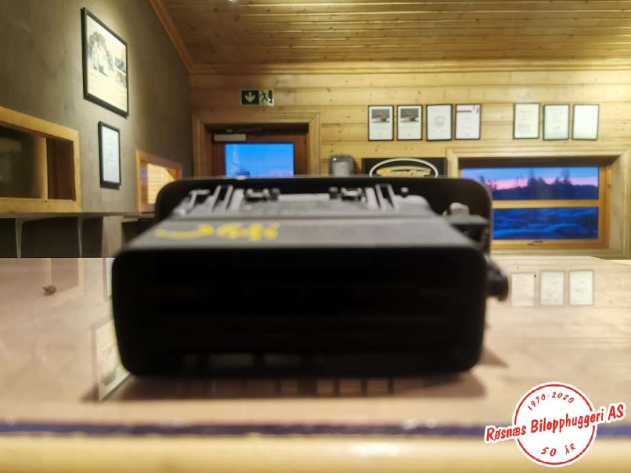 Dashbord friskluftdyse til Nissan Primastar 2006-2014  (NISSAN|R6136S150|)